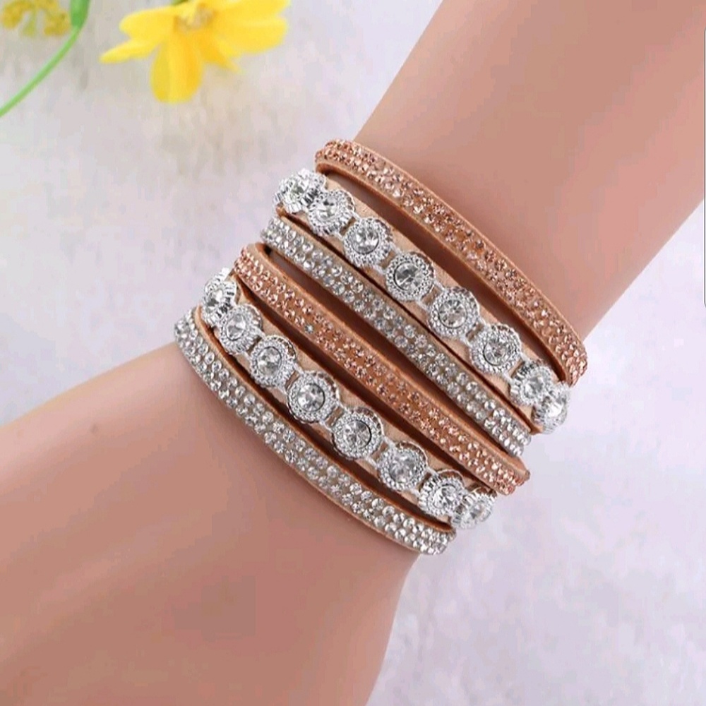 BLING-BLING LEATHER WRAP BRACELET